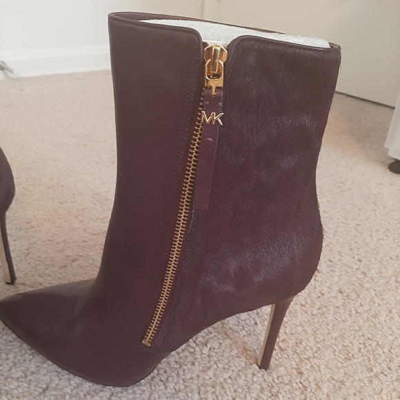 Michael Kors booties - Picture 1 of 6